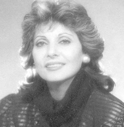 "Έδιωξε τα σύννεφα, έγινε αστέρι" Έφυγε από τη ζωή η Καίτη Χωματά!