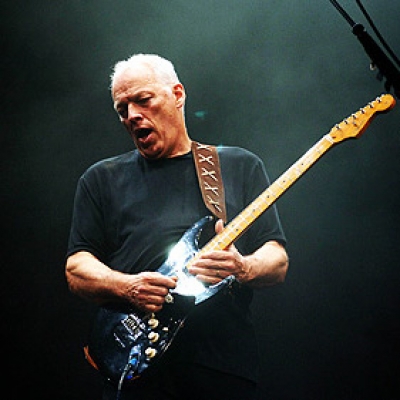 Ενας Pink Floyd φλερτάρει την ελεκτρόνικα