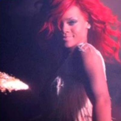 Η Rihanna θα ανοίξει τα American Music Awards