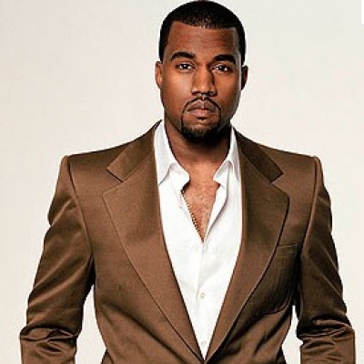 Καινούρια διαμαντένια δόντια και δηλώσεις για τον Kanye West!