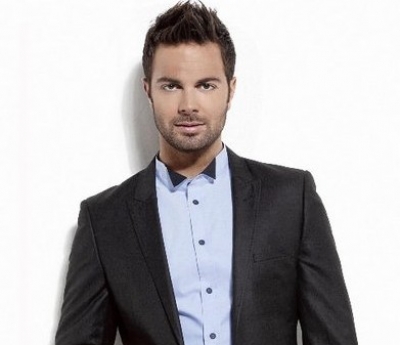 Νέο τραγούδι απο τον Ηλία Βρεττό...Ακούστε το!!