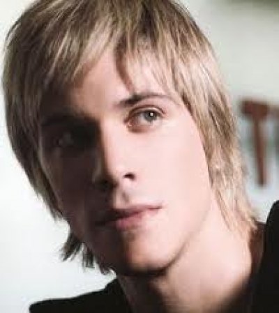 Ο Νίκος Οικονομόπουλος στο δυναμικό της ΕΜΙ!!