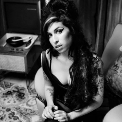 Ακούστε το νέο τραγούδι της Amy Winehouse