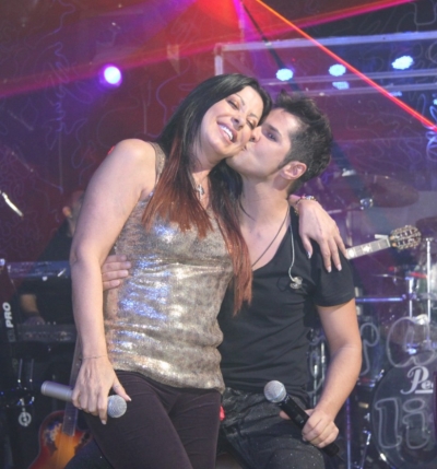 Η Άντζελα Δημητρίου επισκέφτηκε το Caramela!