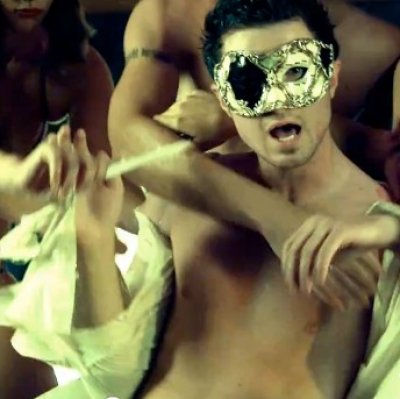 O Mario Bischin επιστρέφει με νέο κομμάτι