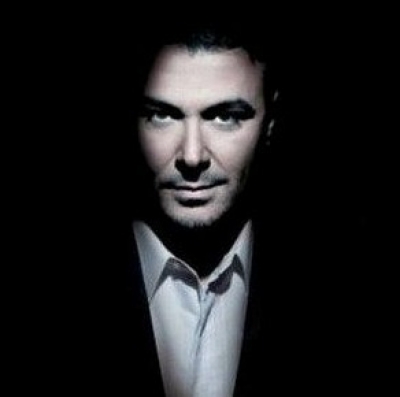 Τα 2 ολοκαίνουργια τραγούδια του Αντώνη Ρέμου στην 1η και 2η θέση στο i-tunes