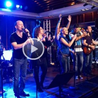 «Amstel Live ... γιατί έτσι ΜΑΣ αρέσει!»! Τι είδαμε χθές στην τηλεόραση του ΣΚΑΙ