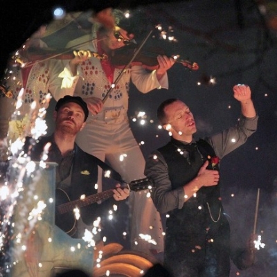 Coldplay: Δείτε το Making off του Christmas light