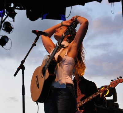 Η Barbara Luna σήμερα και αύριο στο Gazarte! 