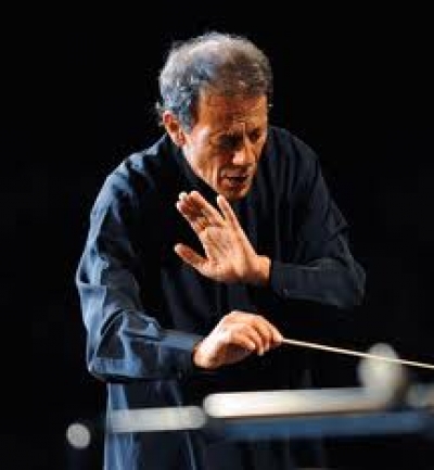 Ο Σταύρος Ξαρχάκος στο Gazarte!