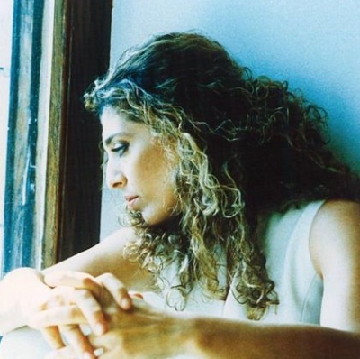 Απόψε η Κρινιώ Νικολάου σε μια μοναδική live εμφάνιση  στο club «OQ» στη Γλυφάδα