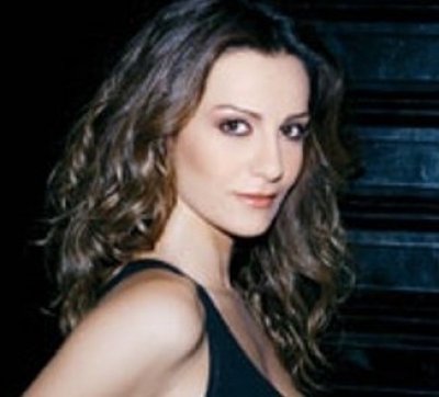 Δέσποινα Ολυμπίου: «Όταν τραγουδώ υπάρχω»