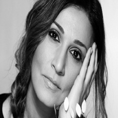 Η Ελένη Πέτα τραγουδά Πέτρο Δουρδουμπάκη.