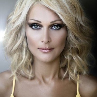 Η Νατάσα Θεοδωρίδου καλεσμένη στον πρώτο 'Καφέ' του 2011!