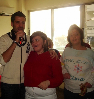 Κωνσταντίνος Αργυρός: Τραγούδησε για καλό σκοπό!!!