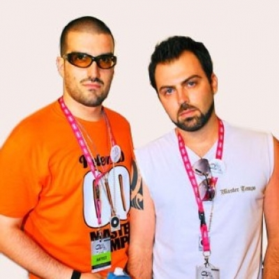 Οι Master Tempo στην παρέα της Ελένης Μενεγάκη