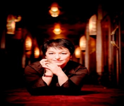 Συναυλία Σόνιας Θεοδωρίδου με το Plaza Ensemble σε «Τραγούδια του κόσμου»!