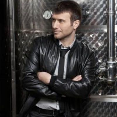 "Χτύπα Καρδιά μου" νέο promo single απο τον Γιάννη Πλούταρχο!!