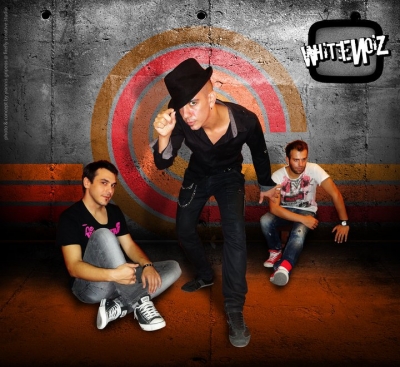 Bullmp media blog 1st Party με τους WHITENOIZ!