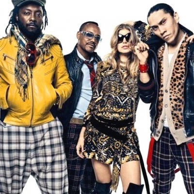 Δείτε την εμφάνιση των Black Eyed Peas, Slash και Usher στο χτεσινό Super Bowl!