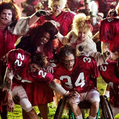 Δείτε το cast του Glee να ερμηνεύει και να χορεύει το "Thriller"!