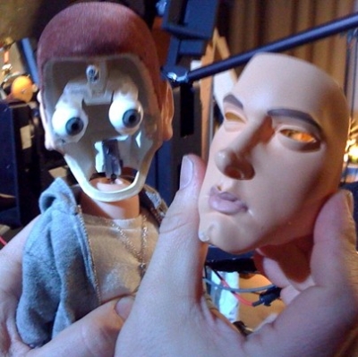 Δείτε τον Eminem σε μαριονέτα!