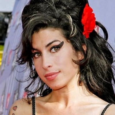 Γιούχαραν την Amy Winehouse στο Dubai! Δείτε το Video