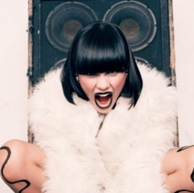 Η Jessie J προηγείται για το #1 των singles στη Μεγάλη Βρετανία την επόμενη εβδομάδα!
