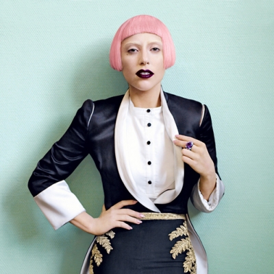 H Lady GaGa ποστάρει νέα φωτογραφία στο Twitter!