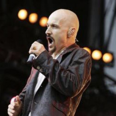  Η φωνή των James επιστρέφει στην Ελλάδα για τρεις συναυλίες τον προσεχή Μάιο.