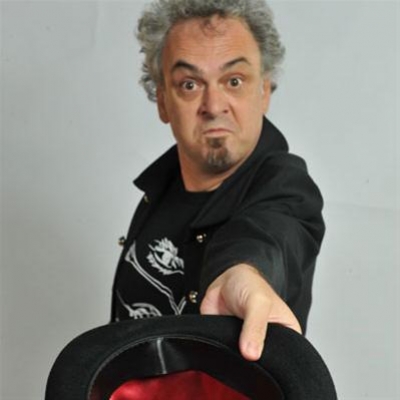 Τελευταίες παραστάσεις για Διογένη Δασκάλου & Monie Monie Conniente στη ΒΑΡΔΙΑ!