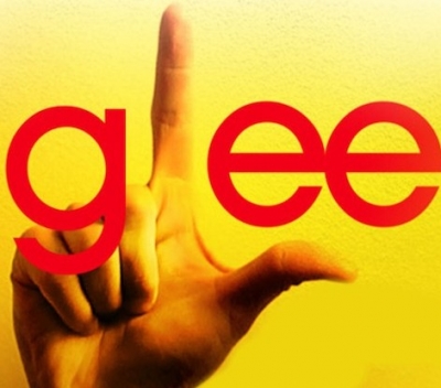 To Glee ερμηνεύει Destiny’s Child!