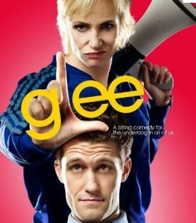 Το Glee ξεπερνάει τον Elvis Presley!!