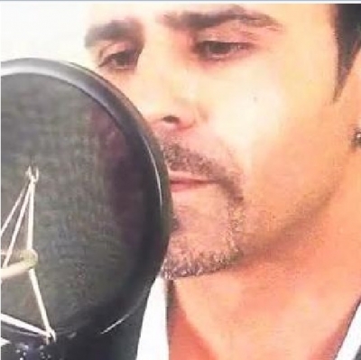 Ακούστε τον Μάκη Κούρο στο νέο του τραγούδι !