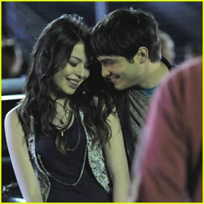 Δείτε το νέο video clip της Miranda Cosgrove 