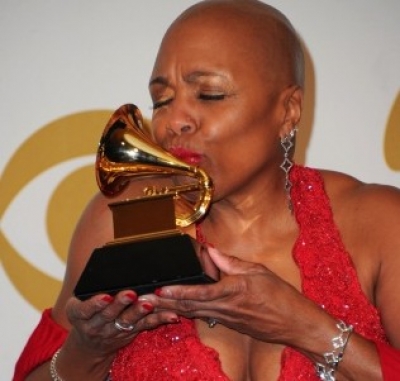 H Dee Dee Bridgewater νικήτρια των φετινών Γκράμμυ για μια μόνο βραδιά  στο Mέγαρο Μουσικής!