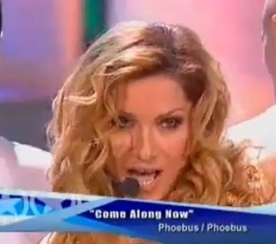 Η Δέσποινα Βανδή τραγουδάει το Come Along Now στη Ρωσσία 