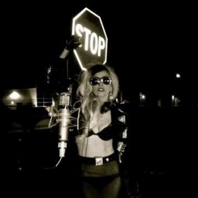 Η Lady Gaga έγινε country!