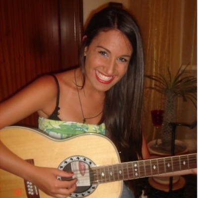 Η φιλόλογος που τρέλανε τους κριτές του Greek Idol!!