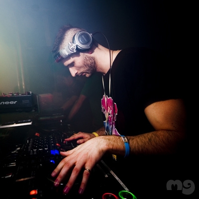 Ακούστε το νέο τραγούδι του dj Kissy Sell Out