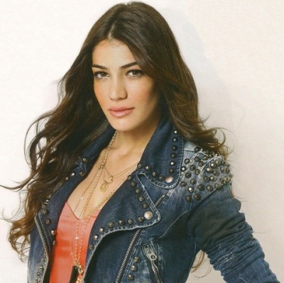 Δείτε την 'Ηβη Άδαμου σε μουσικό διαγωνισμό σε πολύ μικρή ηλικία!