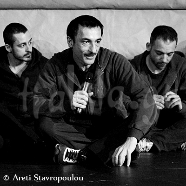 Συνέντευξη τύπου για την πολυσυζητημένη παράσταση του Δ. Παπαϊωάννου, «Μέσα»