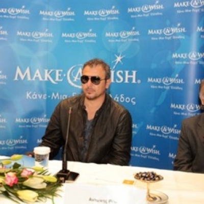 Αντώνης Ρέμος: «Μου αρέσουν τα παιδιά, αλλά προηγούνται άλλοι..»