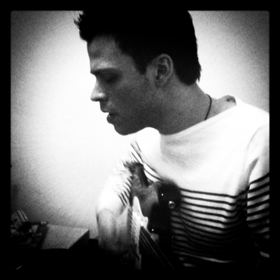 Γιος της Αφής: «Οι γνώσεις και τα ακούσματα μου στο ελληνικό τραγούδι είναι περιορισμένες»