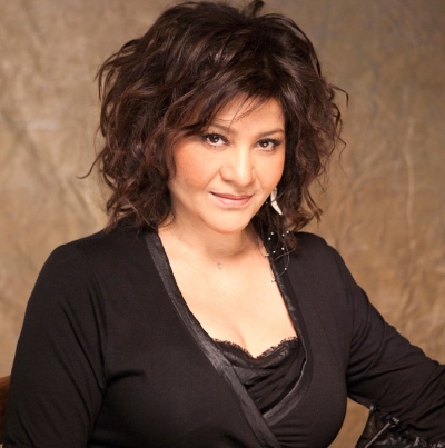 Η Γιώτα Νέγκα 13/5 @ Small Cafe!