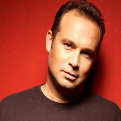 Κώστας Μακεδόνας: “Το τραγούδι είναι το χόμπι μου”