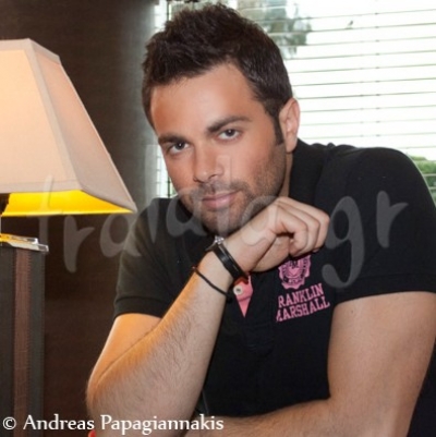 Ο Ηλίας Βρεττός έρχεται αποκλειστικά στο tralala.gr!!!