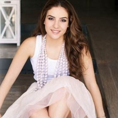 Video: Η Βαλάντω Τρύφωνος ερμηνεύει Kings Of Leon! 