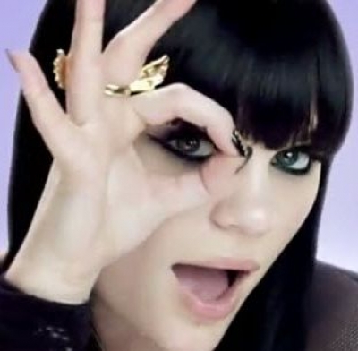 Jessie J: «Με έχουν πει Σατανίστρια!»