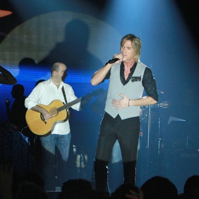 Το πάρτυ του Ρυθμού 949 @ DC με live το Νίκο Οικονομόπουλο!